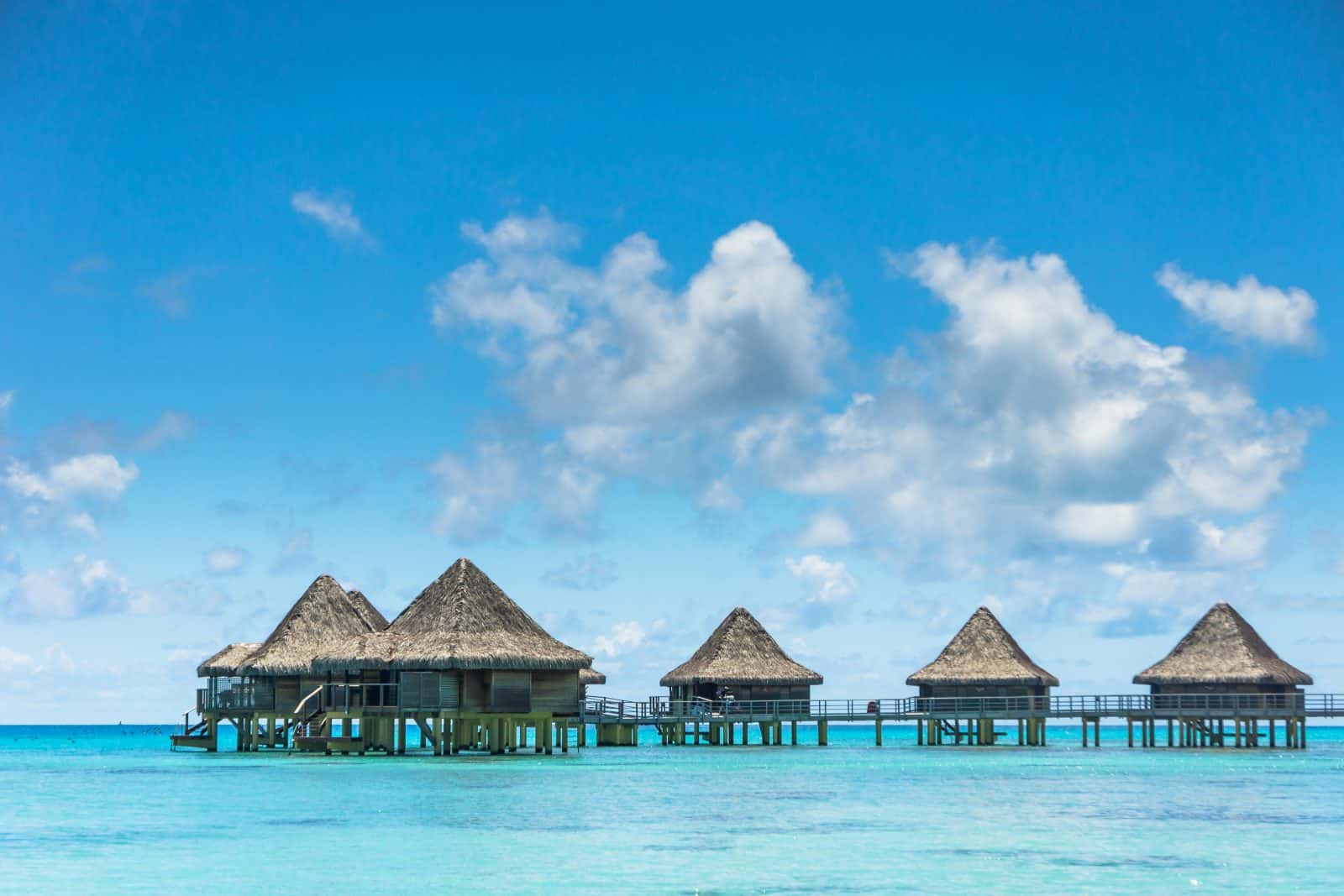 Hébergements sur pilotis à Rangiroa