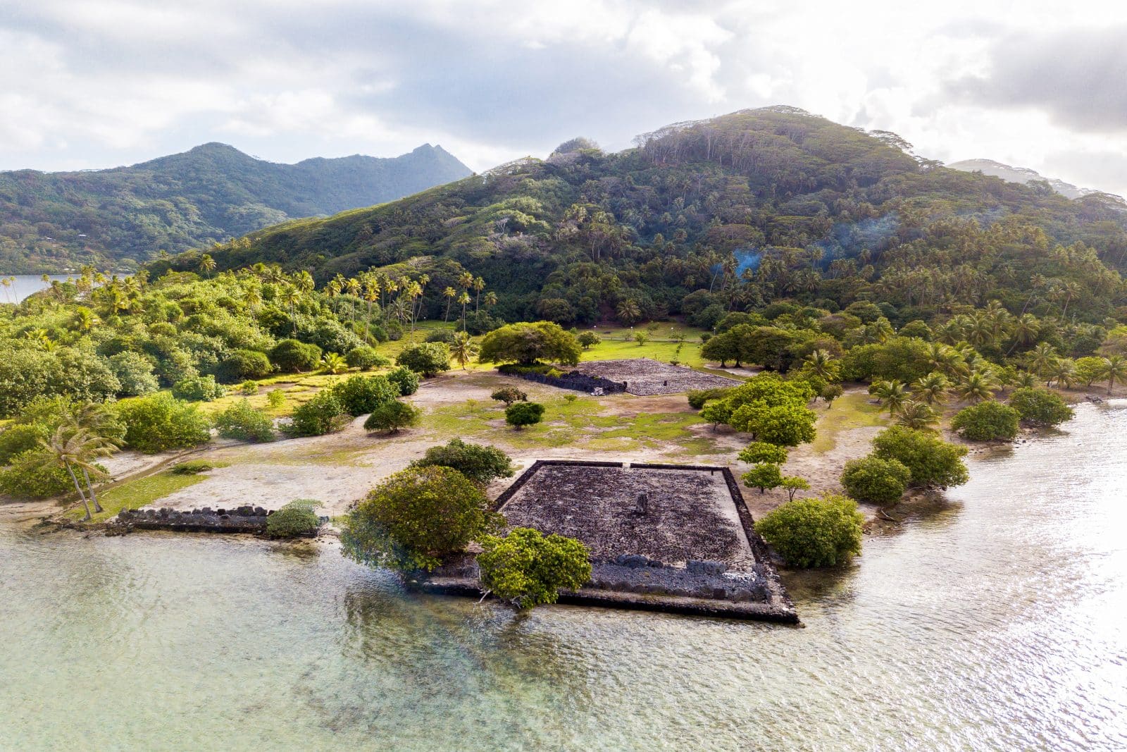 Vue aérienne de Taputapuatea